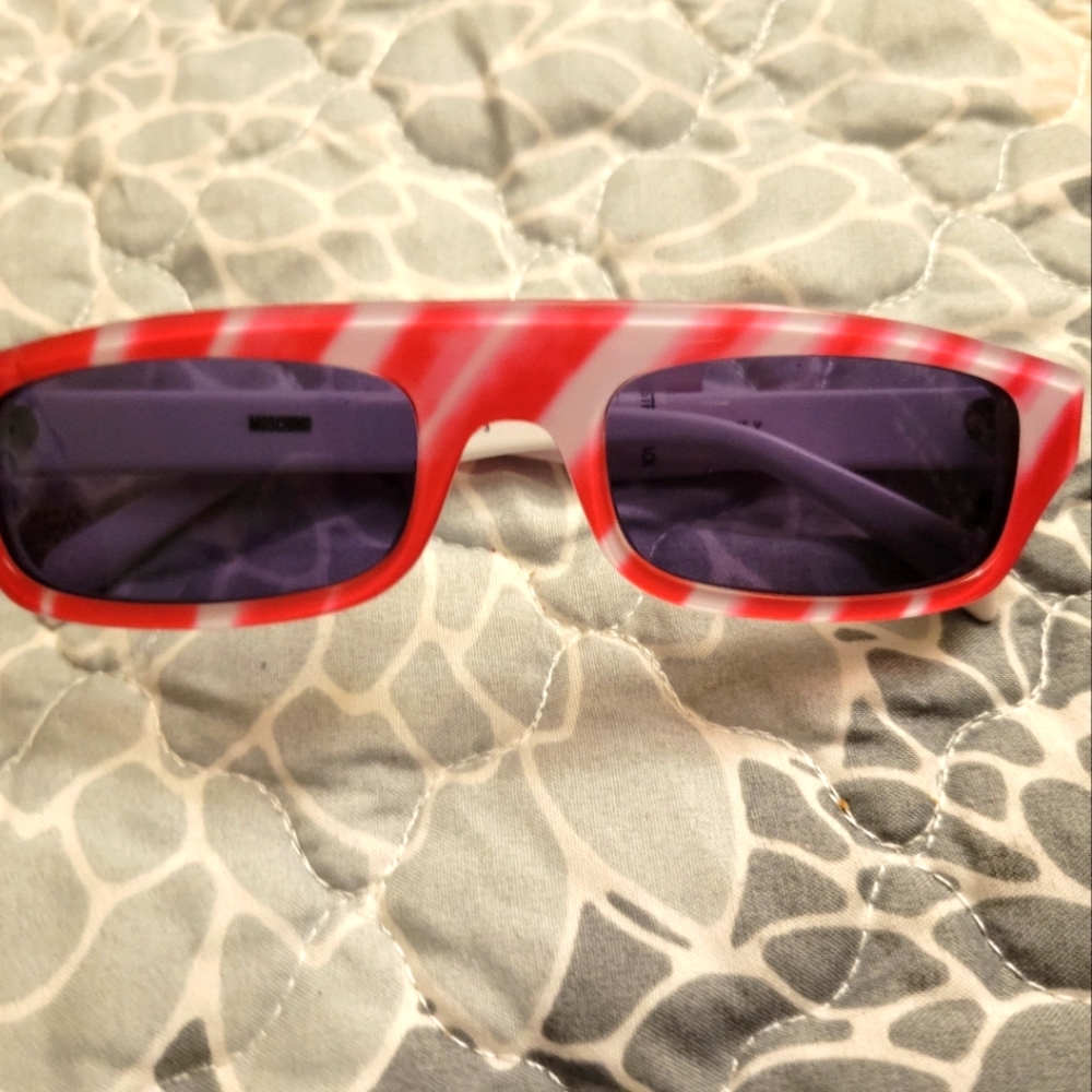Moschino sunglasses